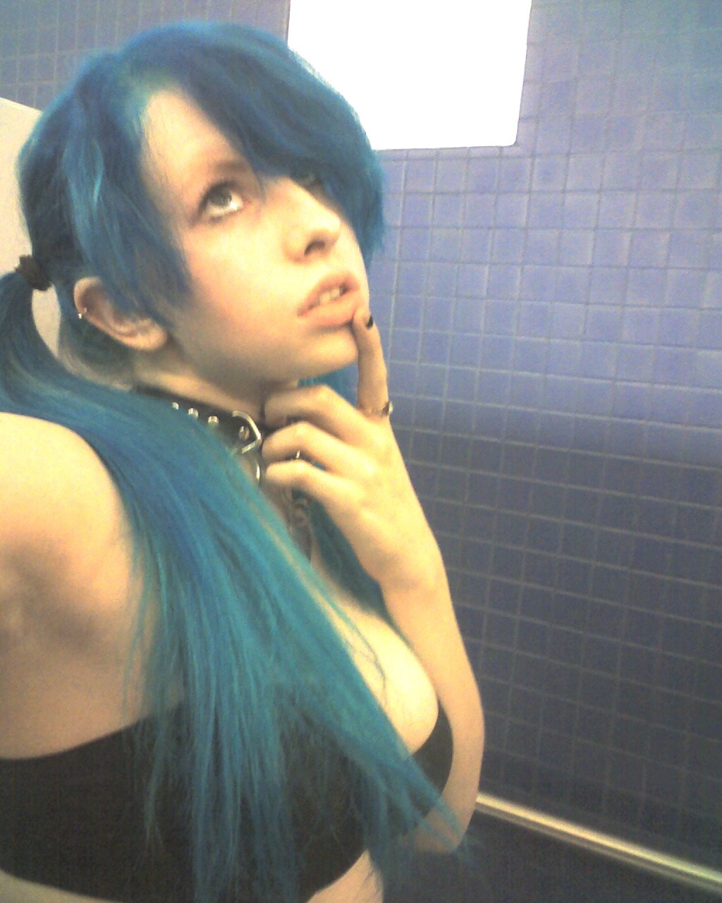 blue hair chick
